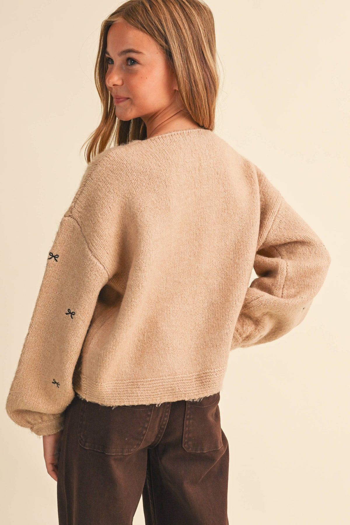 TWEEN KIDS GIRLS BOW EMBROIDERY SWEATER  (7-14)